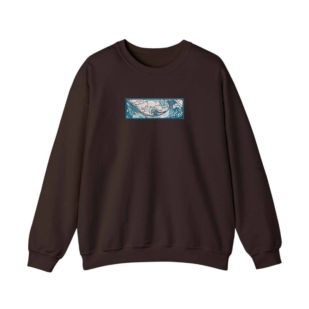 Bordado "Olas Japonesas" en sudadera cuello redondo.