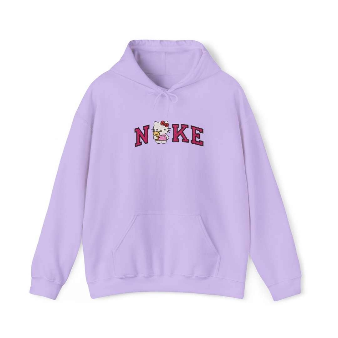 Bordado "Vintage NIKE KITTY" en sudadera cuello redondo.