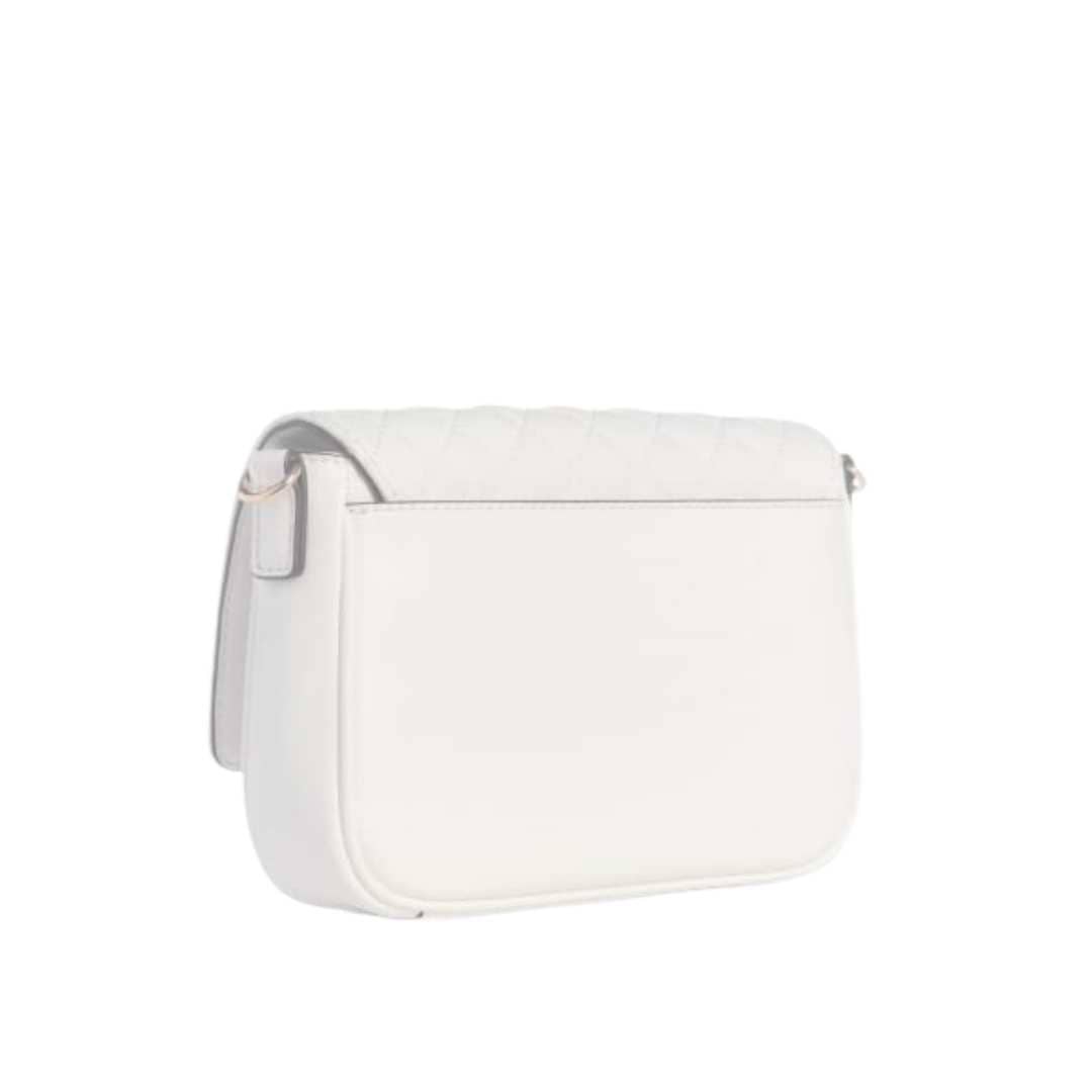 Crossbody acolchado con charms