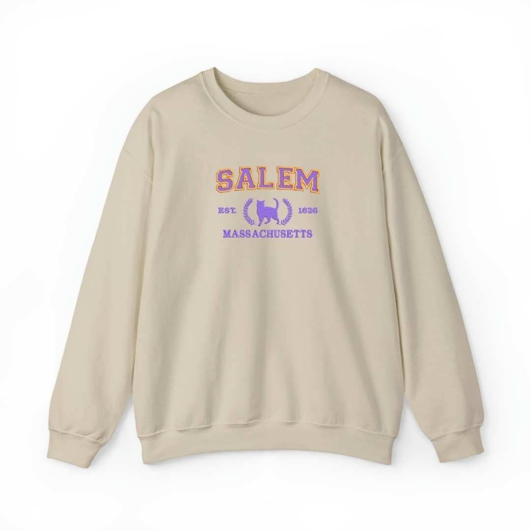 Bordado "SALEM MASSACHUSETTS" en sudadera cuello redondo. EDICIÓN ESPECIAL