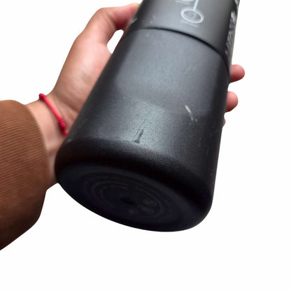 Owala FreeSip 24 oz Water Bottle - negro