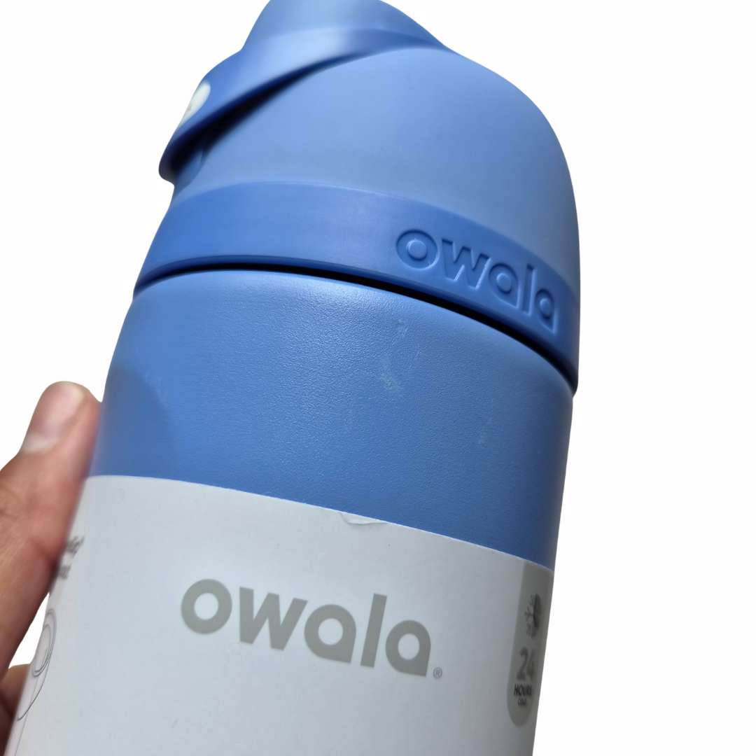 Owala FreeSip 24 oz Water Bottle - Bright Blue